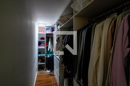 Casa à venda com 220m², 3 quartos e sem vagaCloset do Suíte 3