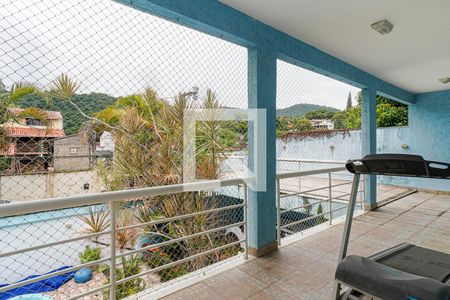 Casa à venda com 220m², 3 quartos e sem vagaQuarto 2 varanda