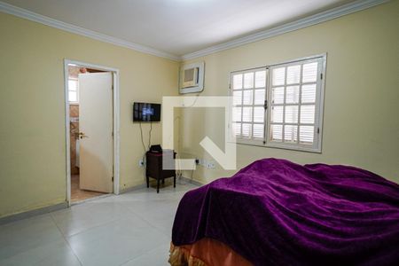 Casa à venda com 220m², 3 quartos e sem vagaSuíte 2