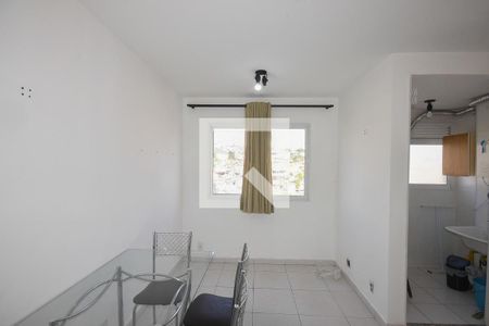 Sala de apartamento para alugar com 2 quartos, 45m² em Jardim Novo Taboão, São Paulo