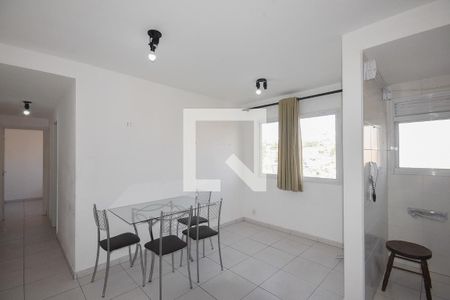 Sala de apartamento para alugar com 2 quartos, 45m² em Jardim Novo Taboão, São Paulo