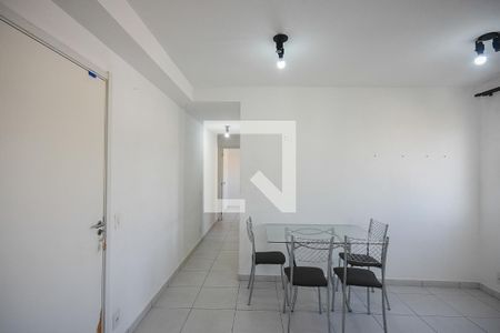 Sala de apartamento para alugar com 2 quartos, 45m² em Jardim Novo Taboão, São Paulo