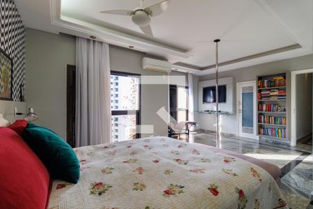 Apartamento à venda com 213m², 3 quartos e 3 vagasSuíte 1