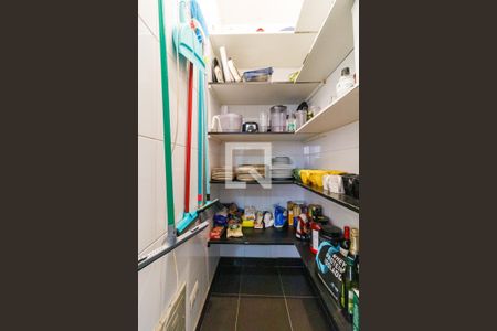 Apartamento à venda com 213m², 3 quartos e 3 vagasDespensa