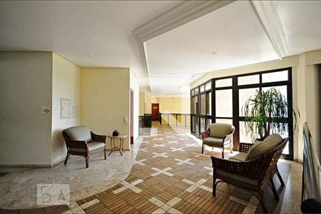 Apartamento à venda com 213m², 3 quartos e 3 vagasHall social