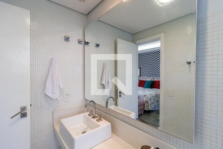 Apartamento à venda com 213m², 3 quartos e 3 vagasBanheiro da Suíte 1