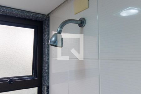 Apartamento à venda com 213m², 3 quartos e 3 vagasBanheiro da Suíte 2