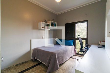 Apartamento à venda com 213m², 3 quartos e 3 vagasSuíte 2