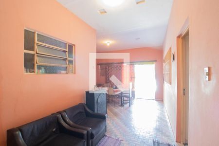 Casa à venda com 110m², 2 quartos e 1 vaga Casa à venda com 110m², 2 quartos e 1 vagaHall