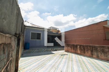 Casa à venda com 110m², 2 quartos e 1 vaga Casa à venda com 110m², 2 quartos e 1 vagaSacada