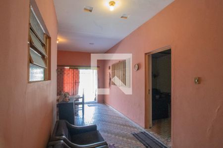 Casa à venda com 110m², 2 quartos e 1 vaga Casa à venda com 110m², 2 quartos e 1 vagaHall