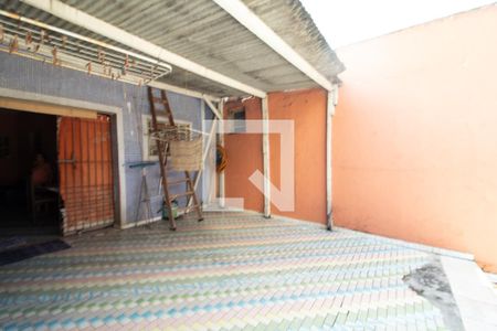 Casa à venda com 110m², 2 quartos e 1 vaga Casa à venda com 110m², 2 quartos e 1 vagaSacada