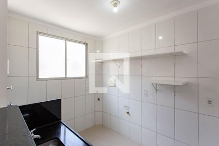 Apartamento à venda com 44m², 2 quartos e 1 vaga Apartamento à venda com 44m², 2 quartos e 1 vagaCozinha e Área de Serviço