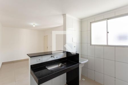 Apartamento à venda com 44m², 2 quartos e 1 vaga Apartamento à venda com 44m², 2 quartos e 1 vagaCozinha e Área de Serviço
