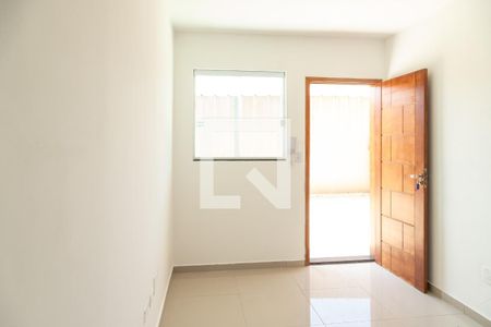 Sala de apartamento para alugar com 2 quartos, 42m² em Vila Guilhermina, São Paulo