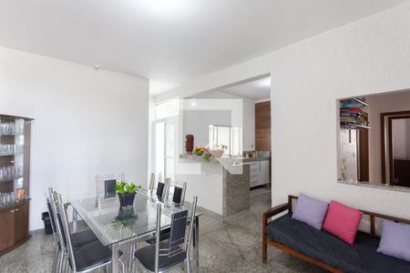 Sala de Jantar de casa para alugar com 3 quartos, 114m² em Tupi A, Belo Horizonte