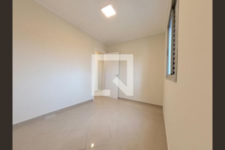 Quarto 1 de apartamento para alugar com 2 quartos, 48m² em Jardim Monjolo, São Paulo