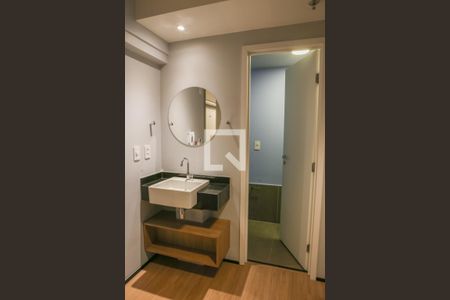 Banheiro de apartamento para alugar com 1 quarto, 24m² em Perdizes, São Paulo