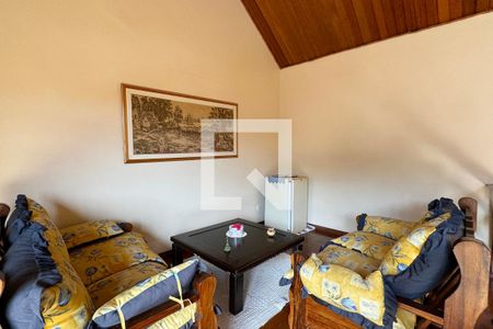 Casa de condomínio à venda com 465m², 4 quartos e 6 vagasHall