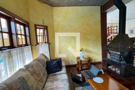 Sala de estar de casa de condomínio para alugar com 4 quartos, 465m² em Residencial Morada dos Pássaros-aldeia da Serra, Barueri