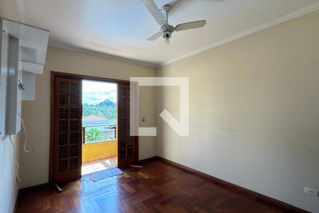 Casa de condomínio à venda com 465m², 4 quartos e 6 vagasSuíte 4