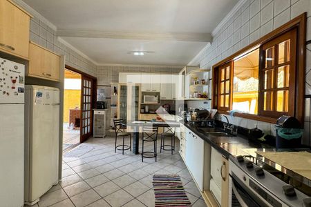 Casa de condomínio à venda com 465m², 4 quartos e 6 vagasCozinha