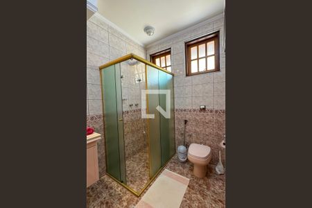Casa de condomínio à venda com 465m², 4 quartos e 6 vagasBanheiro da Suíte 4