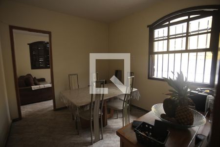 Sala de Jantar de casa para alugar com 2 quartos, 154m² em Santo Andre, Belo Horizonte