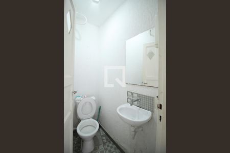 Casa à venda com 140m², 3 quartos e 1 vaga Casa à venda com 140m², 3 quartos e 1 vagaBanheiro de serviço