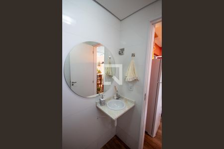 Apartamento à venda com 130m², 2 quartos e 2 vagasBanheiro de Serviço