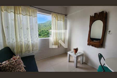 Sala de apartamento para alugar com 2 quartos, 65m² em Itacorubi, Florianópolis