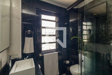 Banheiro de apartamento à venda com 1 quarto, 37m² em Santa Efigênia, São Paulo