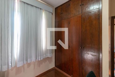 Apartamento à venda com 120m², 4 quartos e 2 vagasQuarto