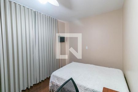 Apartamento à venda com 120m², 4 quartos e 2 vagasQuarto de serviço