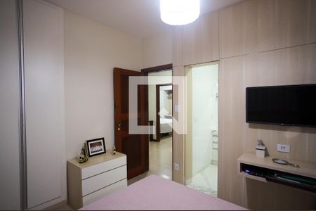 Casa à venda com 288m², 6 quartos e 3 vagasQuarto 3