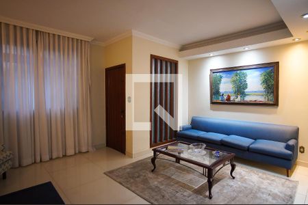 Sala de casa à venda com 6 quartos, 288m² em Itapoã, Belo Horizonte