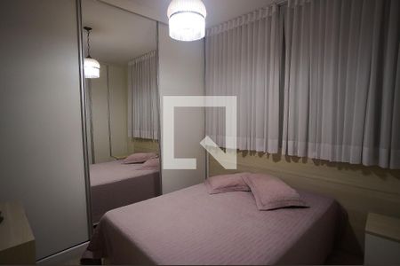 Casa à venda com 288m², 6 quartos e 3 vagasQuarto 3