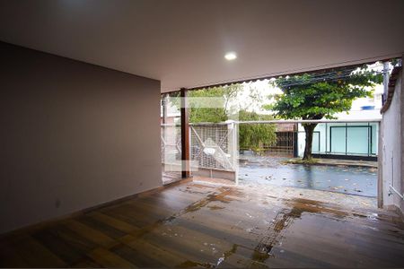 Casa à venda com 288m², 6 quartos e 3 vagasGaragem