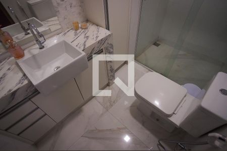 Casa à venda com 288m², 6 quartos e 3 vagasBanheiro do quarto 3