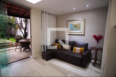 Sala 2 de casa à venda com 6 quartos, 288m² em Itapoã, Belo Horizonte
