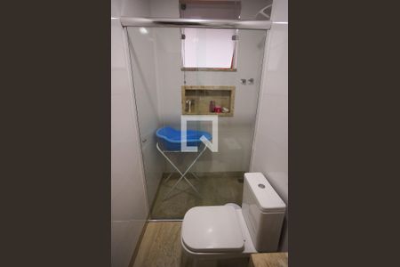 Casa à venda com 288m², 6 quartos e 3 vagasBanheiro 3