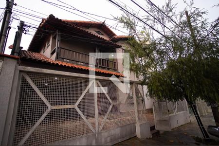 Casa à venda com 288m², 6 quartos e 3 vagasFachada