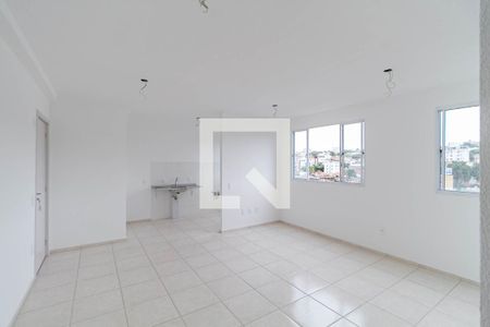 Sala  de apartamento para alugar com 1 quarto, 47m² em Jardim Guanabara, Belo Horizonte
