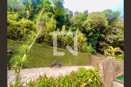 Casa à venda com 1500m², 6 quartos e 8 vagasQuarto