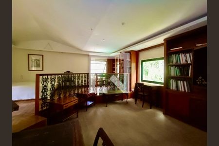 Casa à venda com 1500m², 6 quartos e 8 vagasSuíte