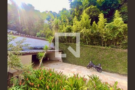 Casa à venda com 1500m², 6 quartos e 8 vagasSuíte vista