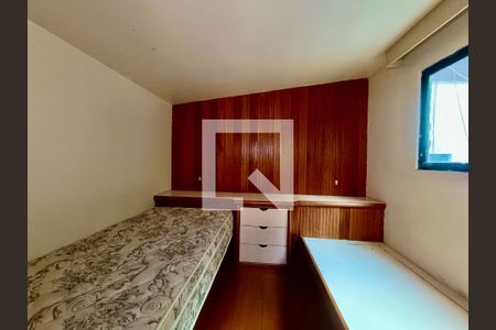 Casa à venda com 1500m², 6 quartos e 8 vagasQuarto