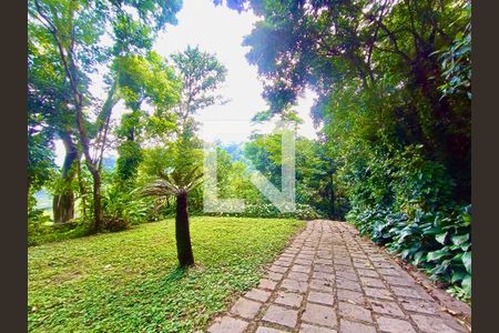 Casa à venda com 1500m², 6 quartos e 8 vagasJardim