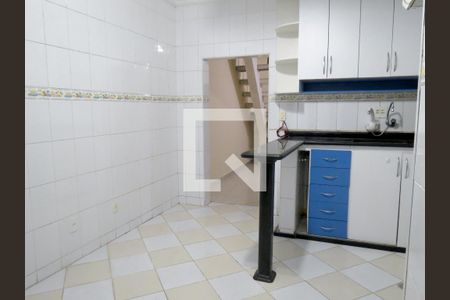 Casa para alugar com 170m², 3 quartos e 2 vagasCozinha