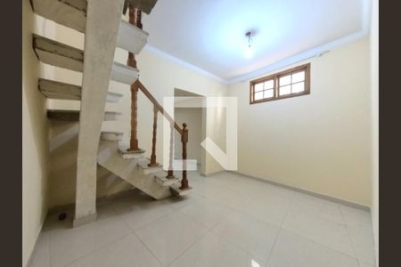 Casa para alugar com 170m², 3 quartos e 2 vagas Casa para alugar com 170m², 3 quartos e 2 vagasSala de Estar